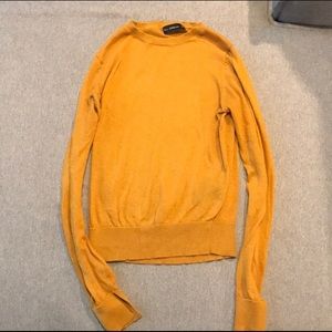 Zara women’s crew neck knit sweater